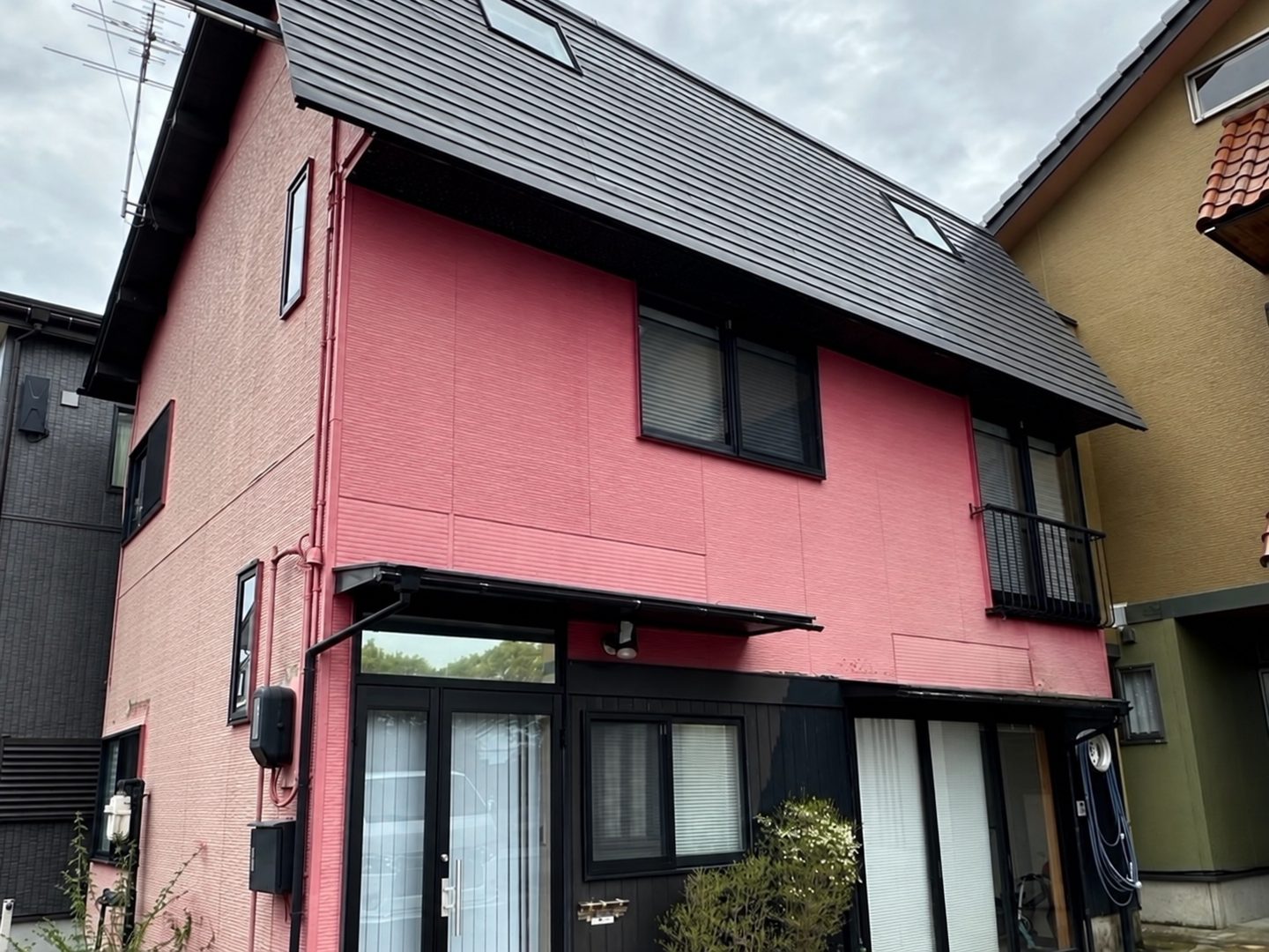 燕市 Z様 屋根外壁張り替え工事 施工前